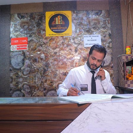 Hotel Panache Mathura Bagian luar foto