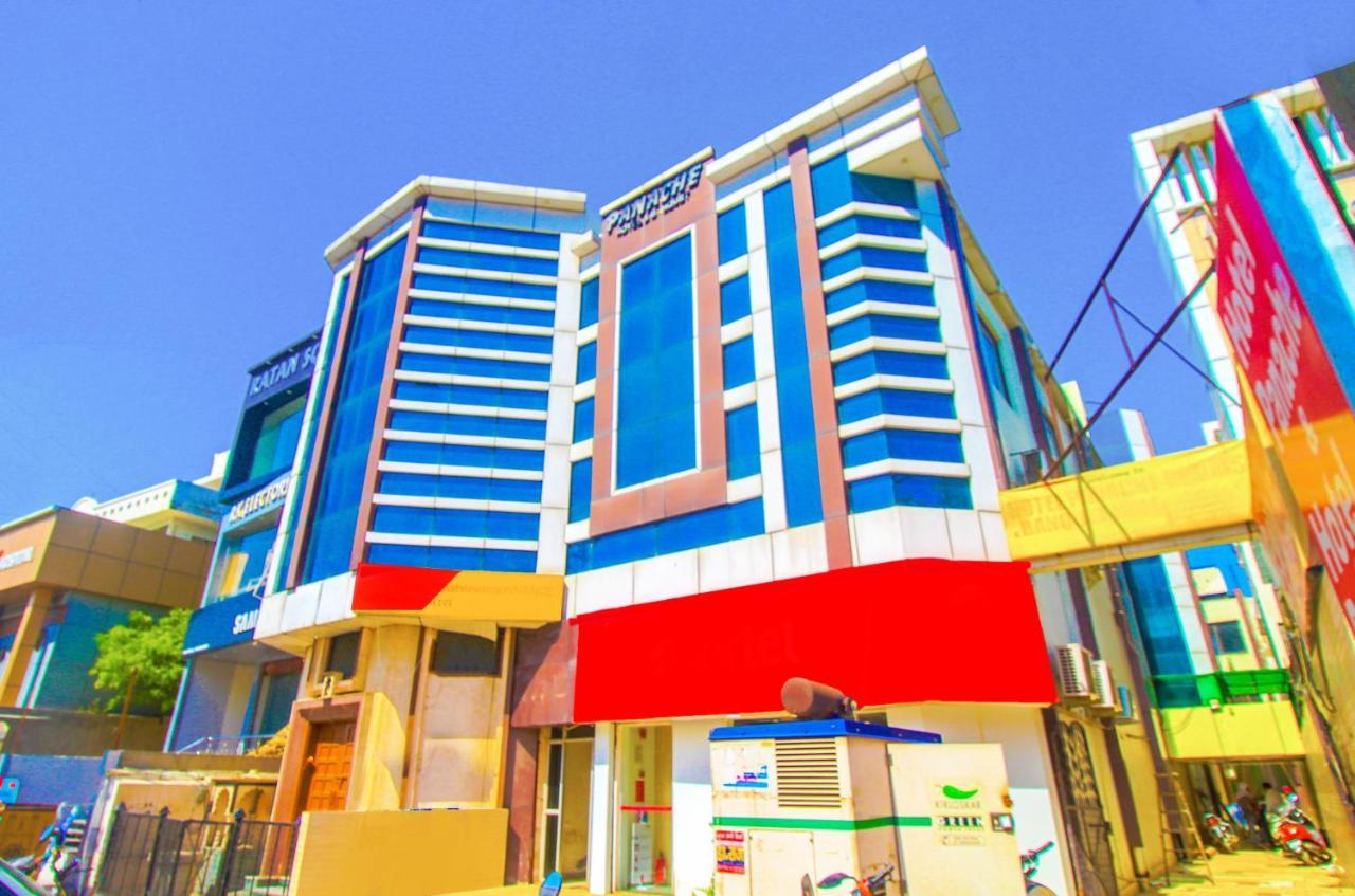 Hotel Panache Mathura Bagian luar foto