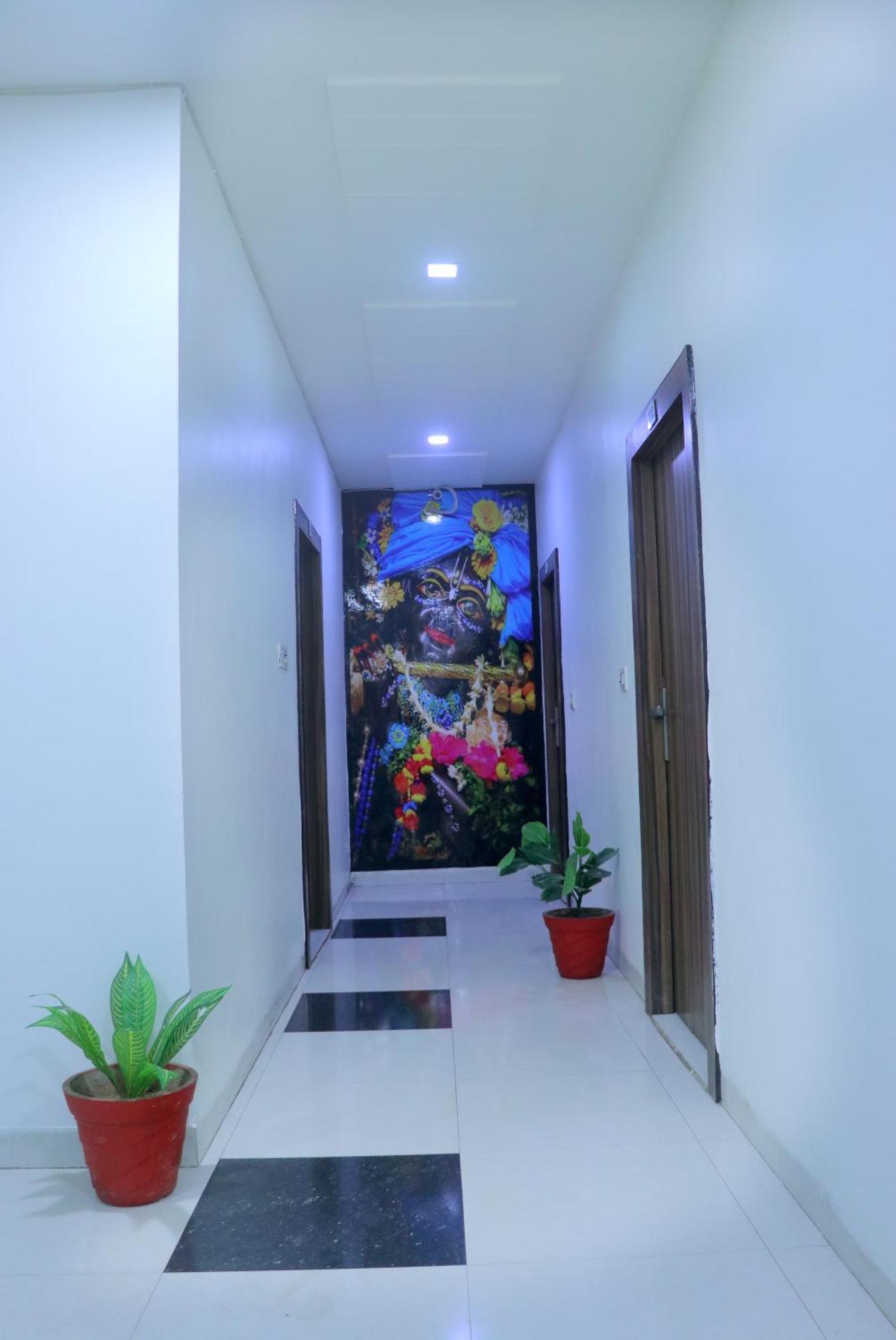 Hotel Panache Mathura Bagian luar foto